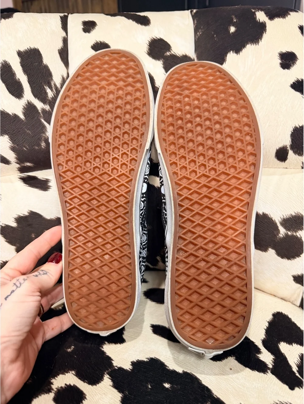 Vans Slip-On Shoes Black and White Skull Bandana Print Size 11.5